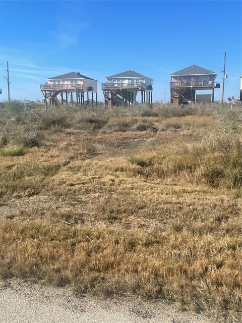 1119 Faggard S Slip Gilchrist TX 77617