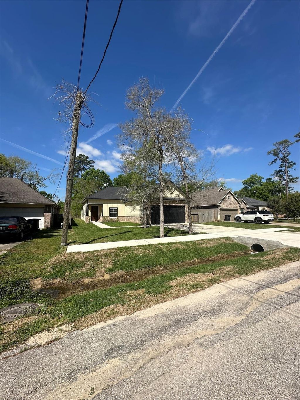 Photo of 22525 E Shorewood Loop Loop E, Huffman, TX 77336 (MLS # 98216152)