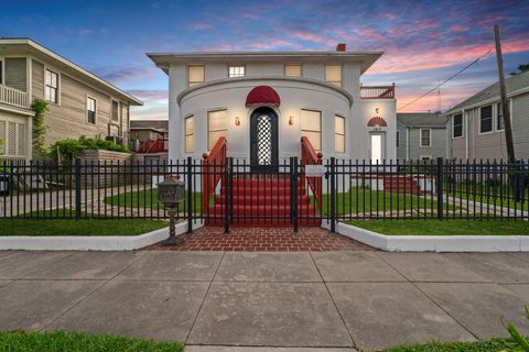 Photo of 1919 Rosenberg Street Street, Galveston, TX 77550 (MLS # 58455259)