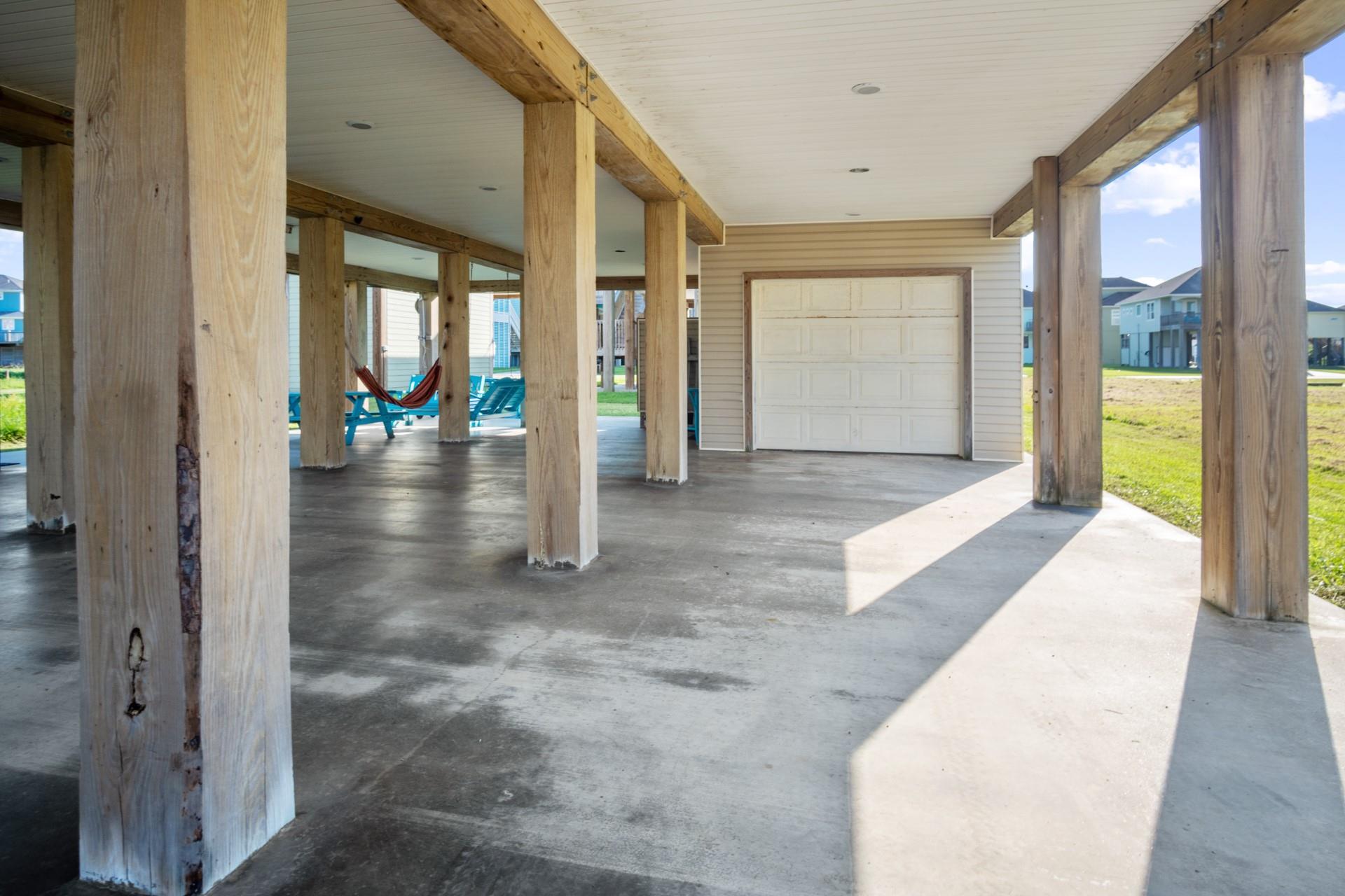 957 Fisherman Drive S