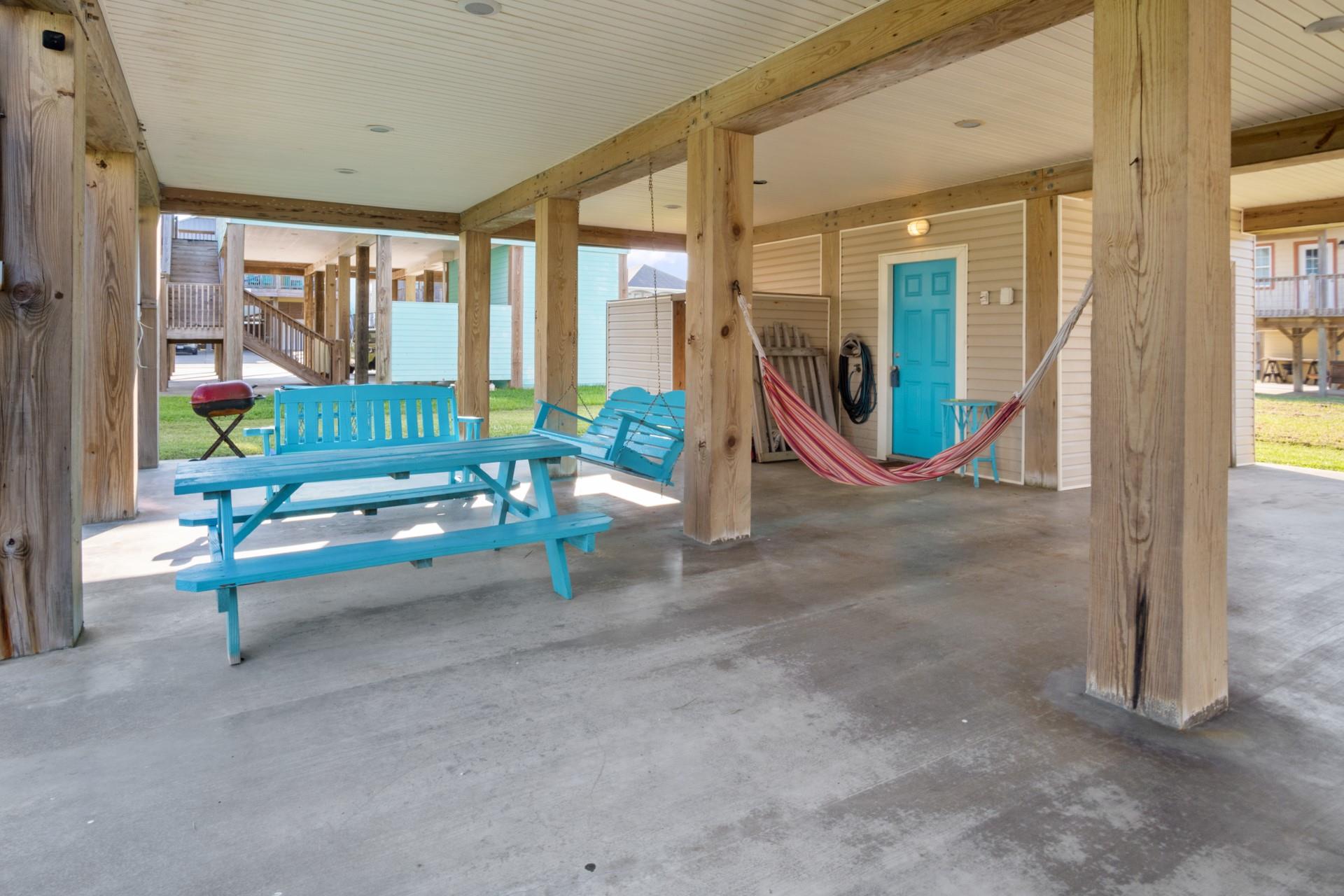 957 Fisherman Drive S