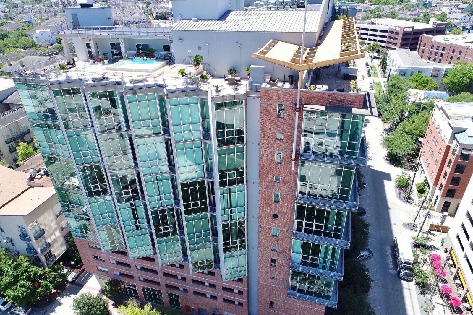 2000 Bagby Street 11415