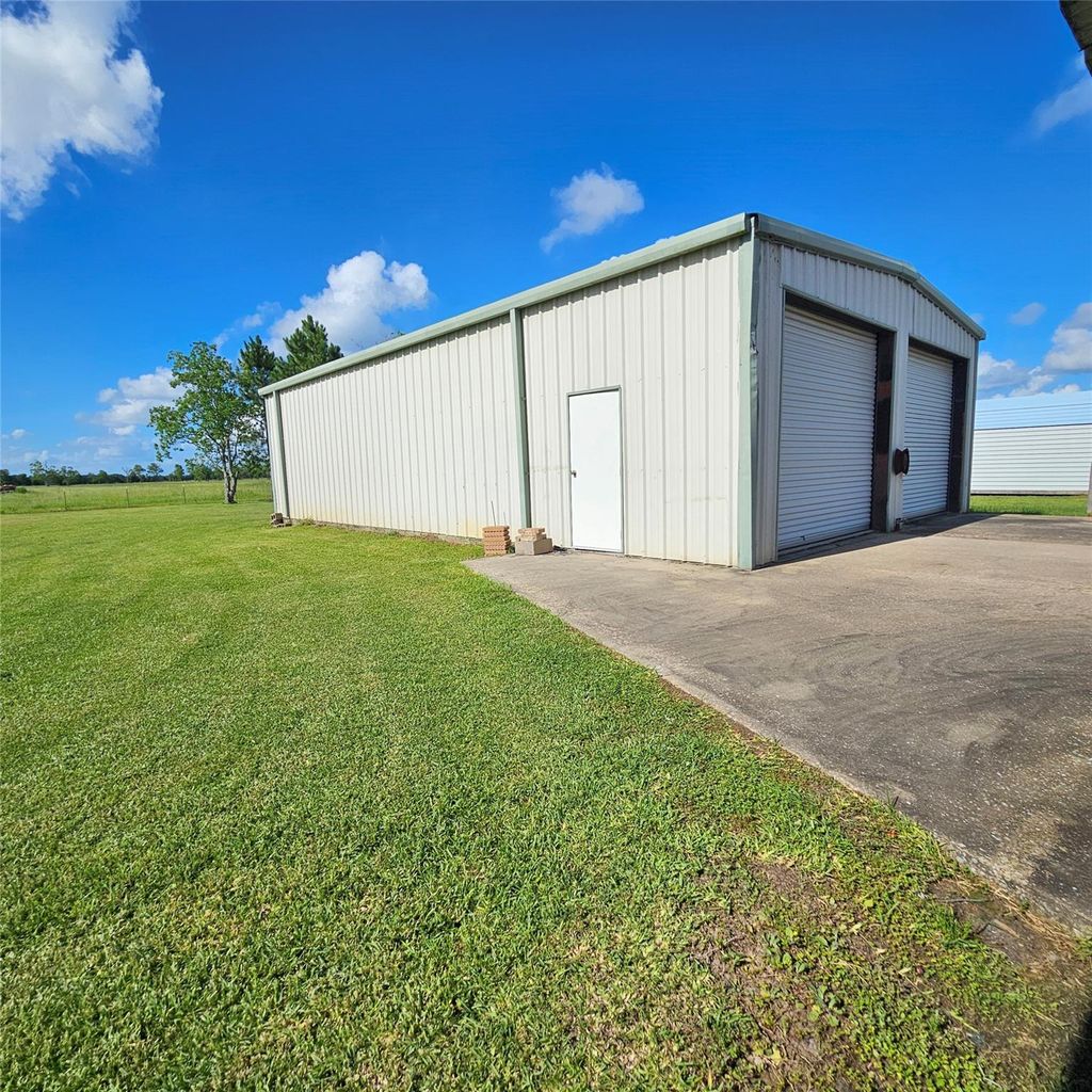 Photo of 3084 Kent Road, Beaumont, TX 77705 (MLS # 80534593)
