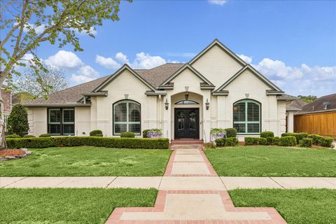 Photo of 2313 Augusta Drive, Pearland, TX 77581 (MLS # 36626972)