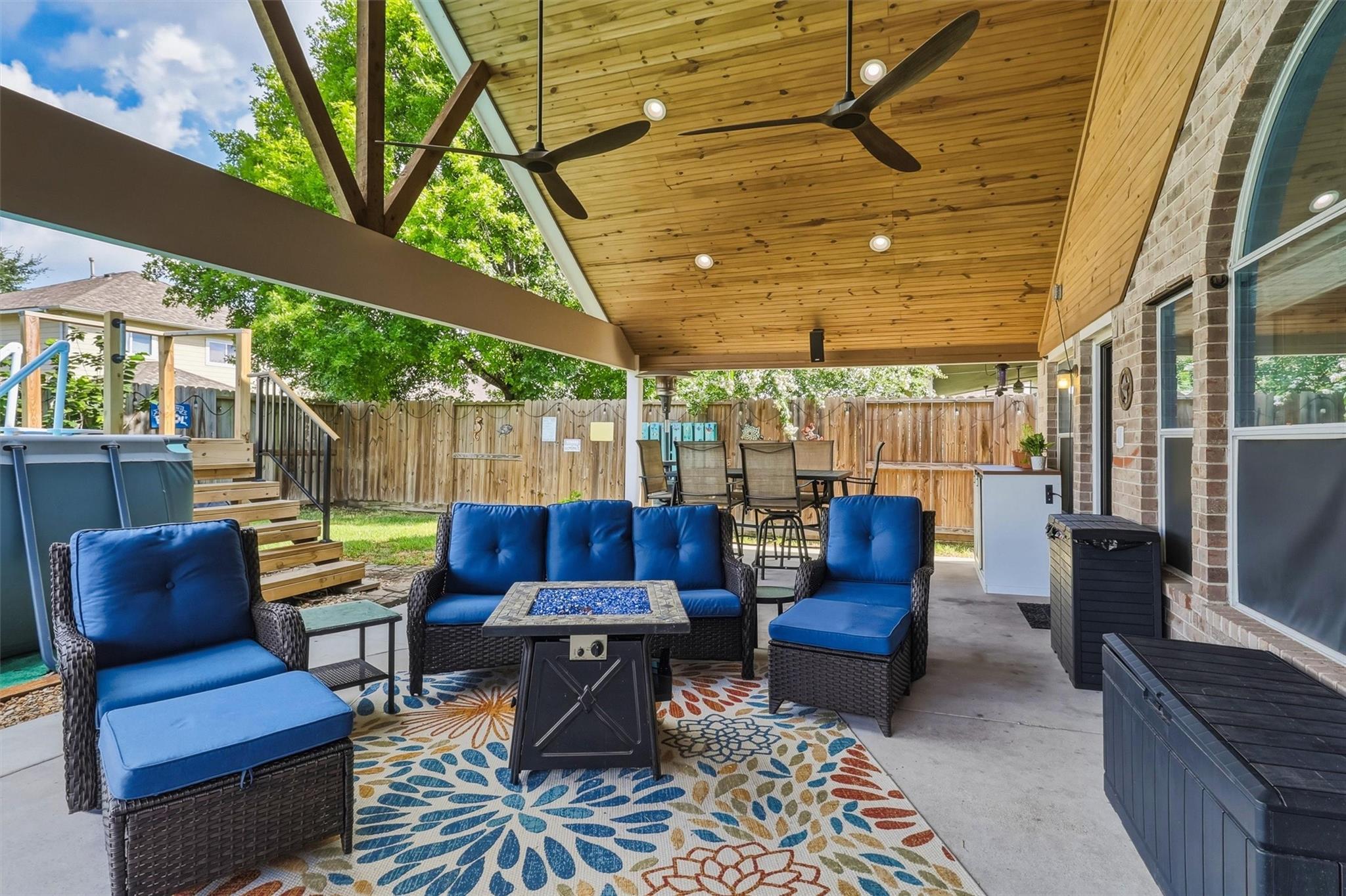 5323 Baldwin Elm Street