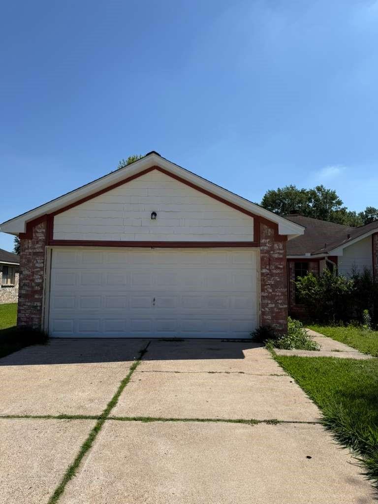 1019 Western Springs Drive