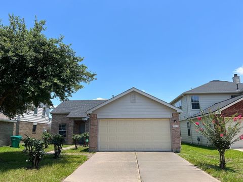 Photo of 13410 Blue Swallow Drive, Houston, TX 77086 (MLS # 74726341)