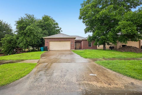 Photo of 11326 Leitrim Way, Houston, TX 77047 (MLS # 48158398)