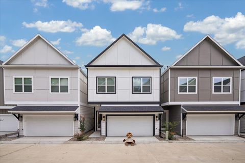 Photo of 208 Clark Meadows Lane, Houston, TX 77076 (MLS # 76450015)