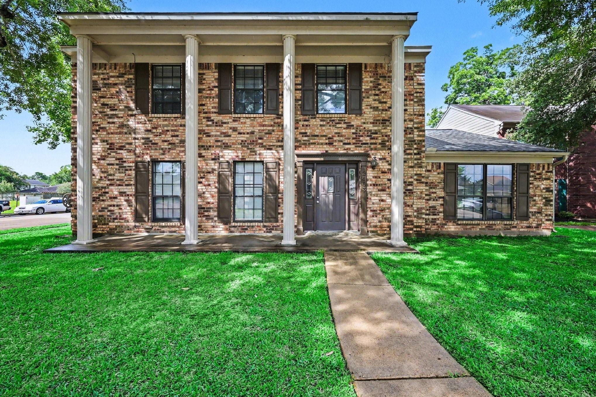 2403 Horseshoe Lane