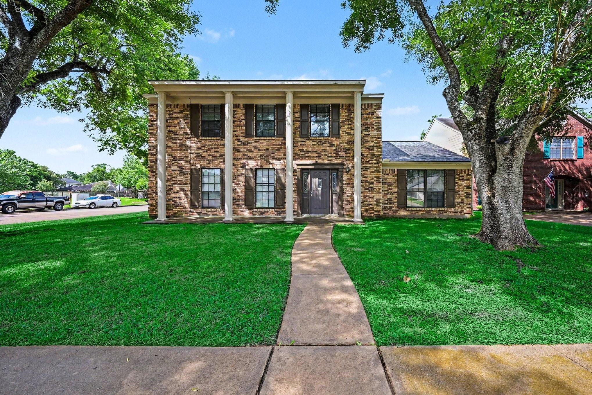 2403 Horseshoe Lane
