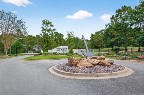 314 Scenic Lake Court Montgomery TX 77316
