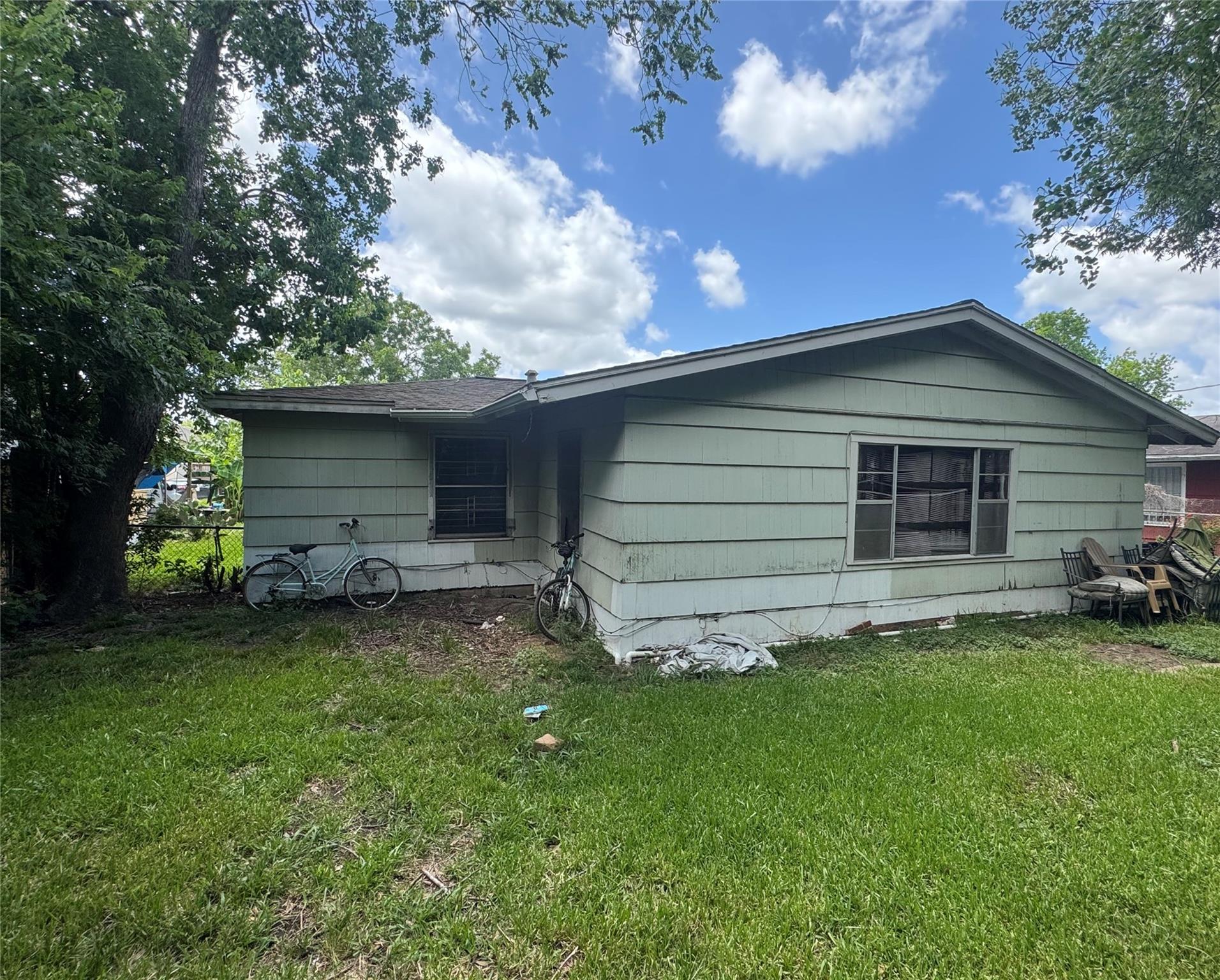 5951 Willow Glen Drive