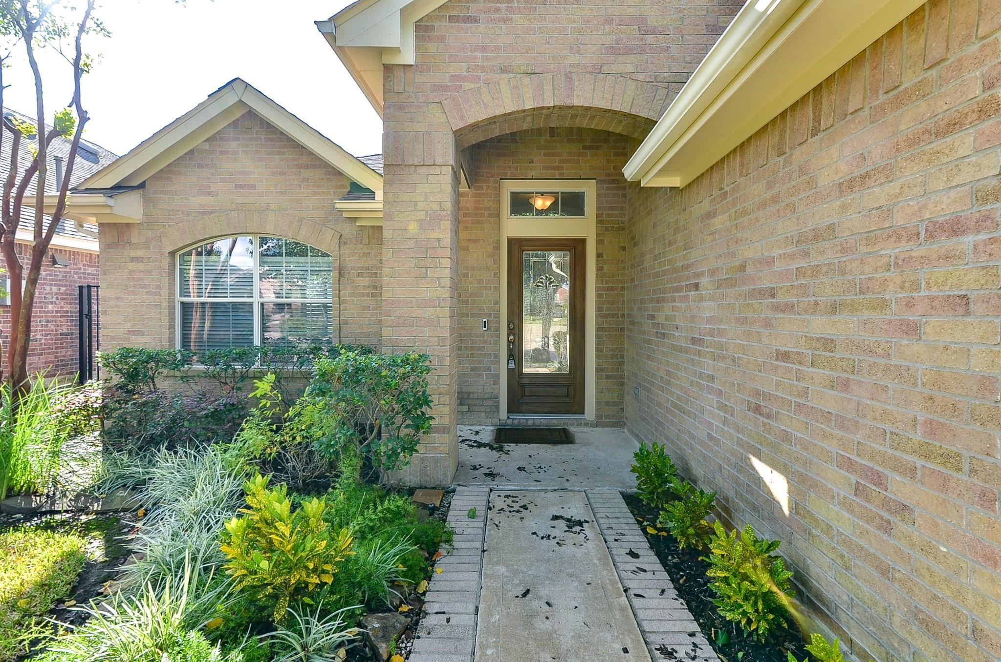 18323 S Elizabeth Shore Loop