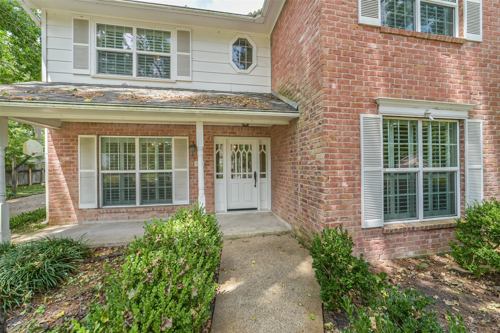 2223 Cedar Falls Drive