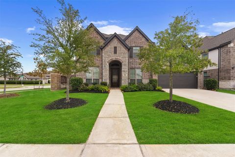 Photo of 10518 Lyra Glen Lane, Richmond, TX 77406 (MLS # 32411150)