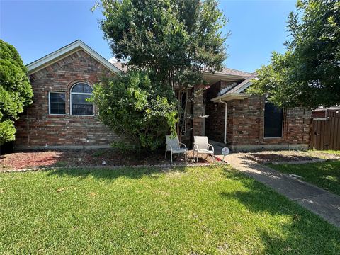Photo of 1412 Paula Lane, Mesquite, TX 75149 (MLS # 78662487)