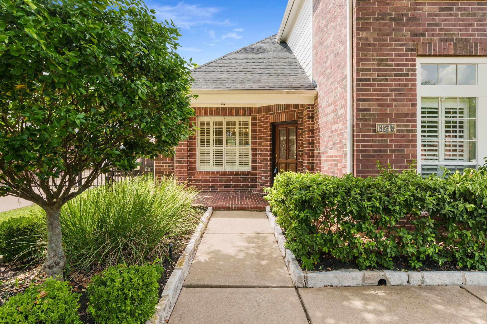 13743 Sherburn Manor Drive