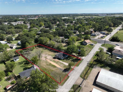 Photo of 104 N Dixie Street, Brenham, TX 77833 (MLS # 95929916)