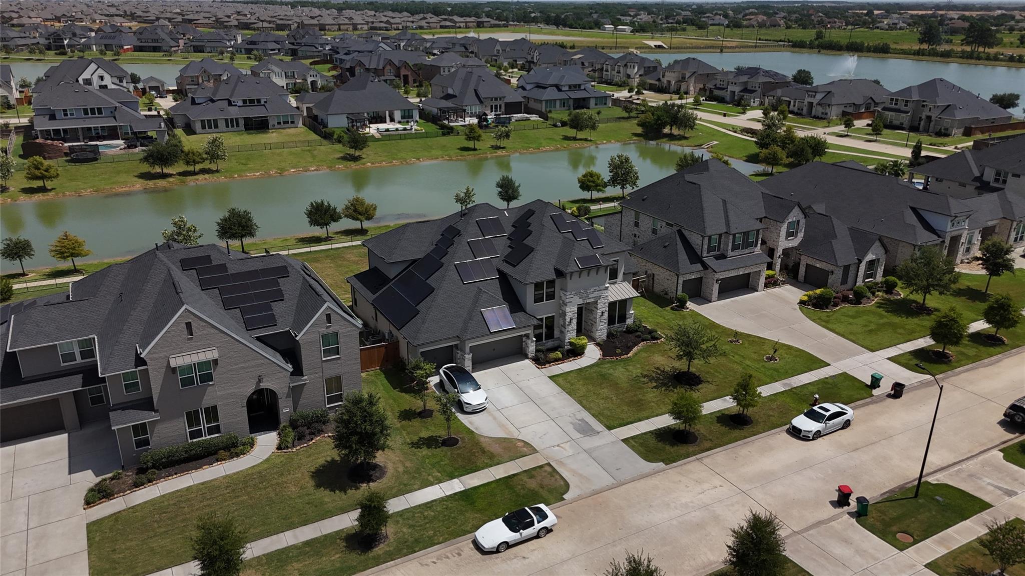 140 Lakehouse Landing Drive