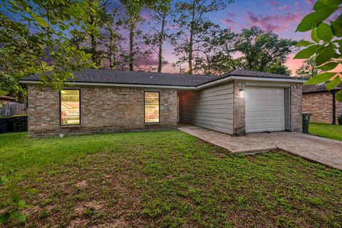 Photo of 1321 N 7th Street, Conroe, TX 77301 (MLS # 63231237)