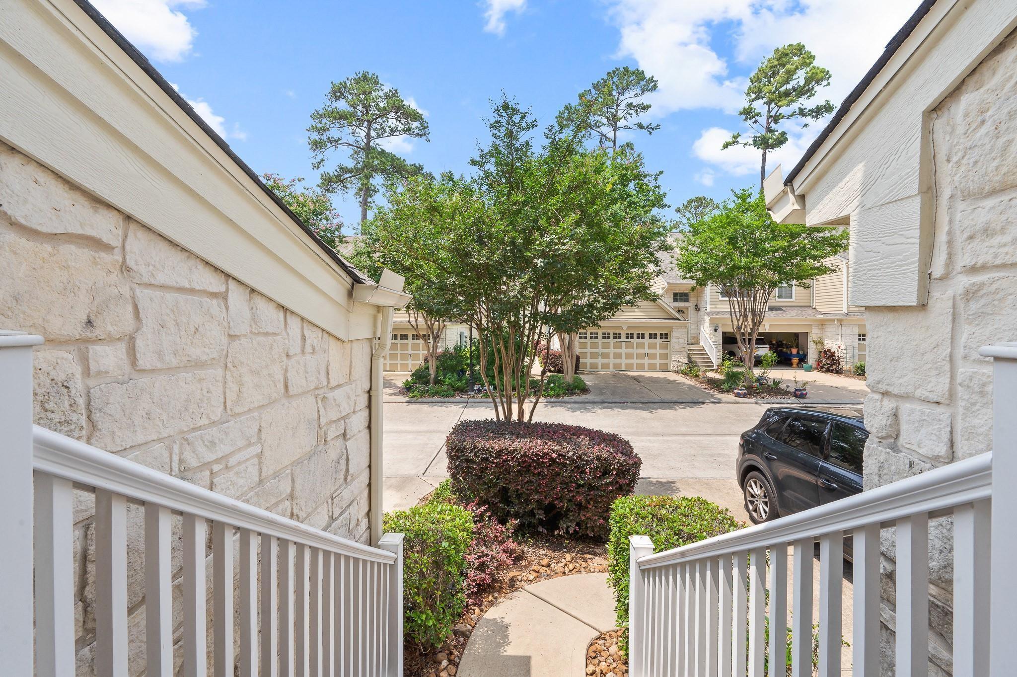 13600 Breton Ridge 25E