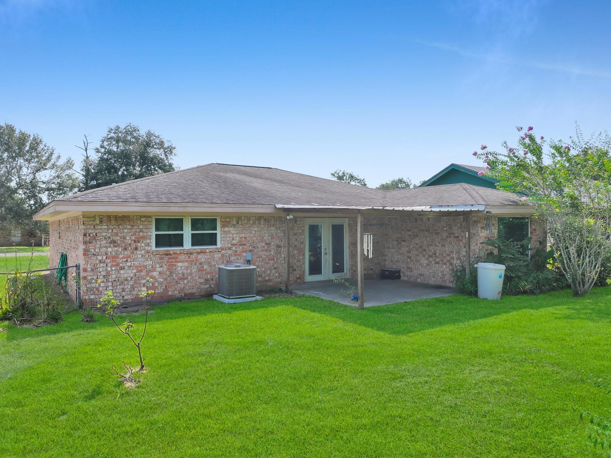1438 W Palm Drive