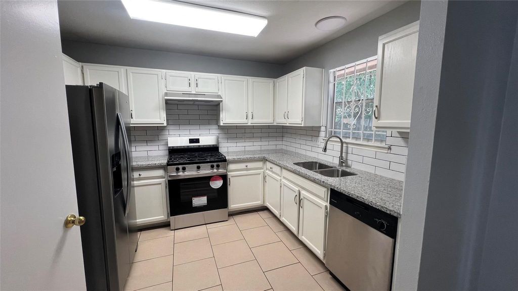 Photo of 15407 Town Green Drive, Houston, TX 77083 (MLS # 55511500)