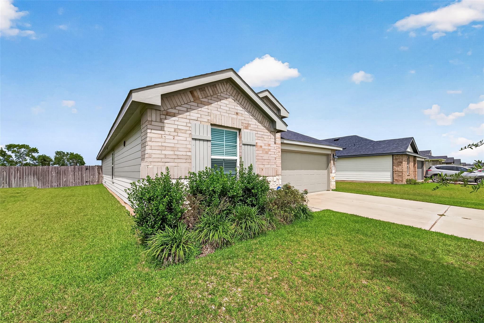1143 Buffalograss Trail