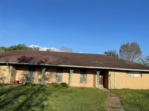 Photo of 4314 Reed Road, Houston, TX 77051 (MLS # 31588441)