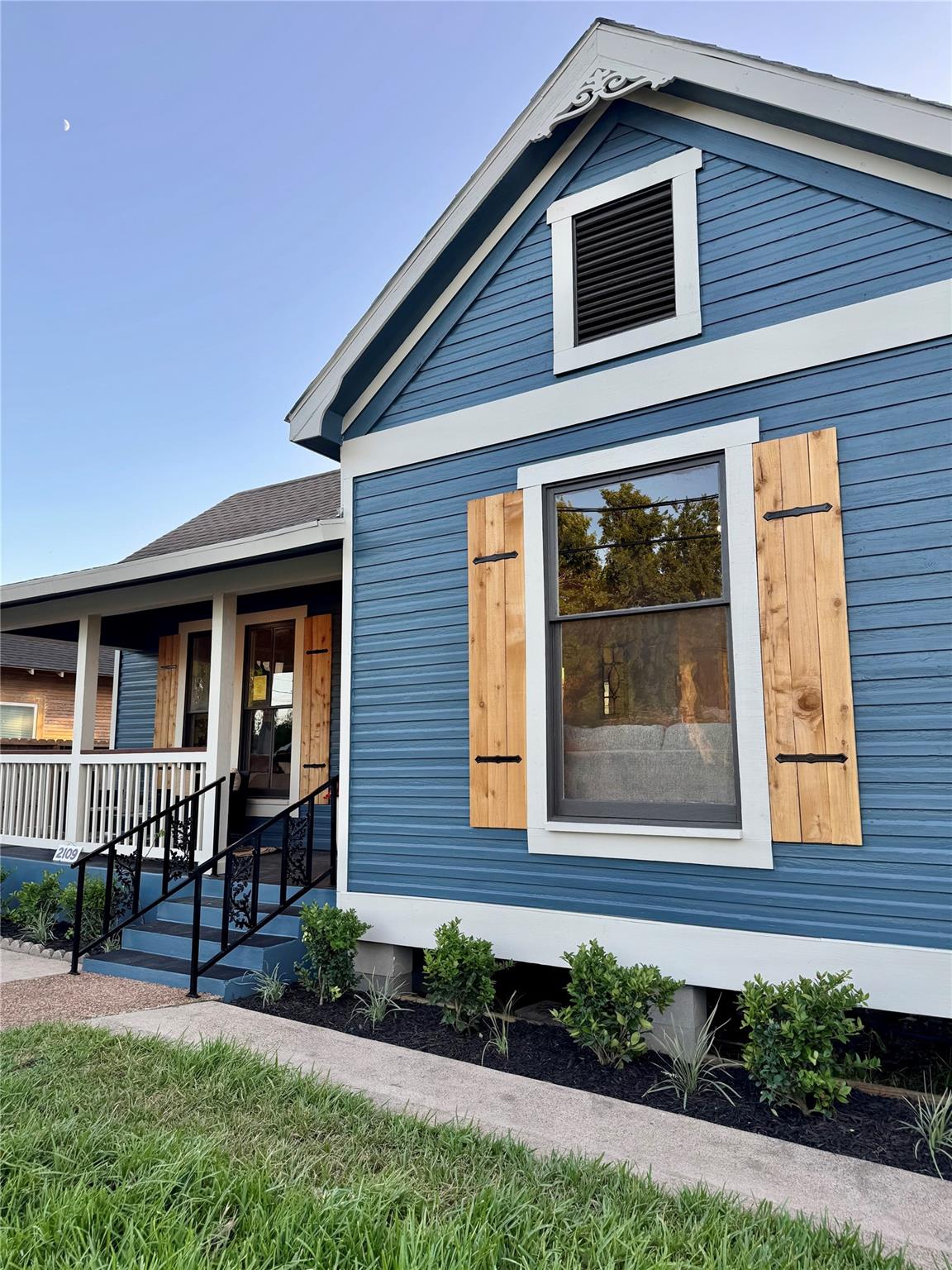 2109 Gentry Street