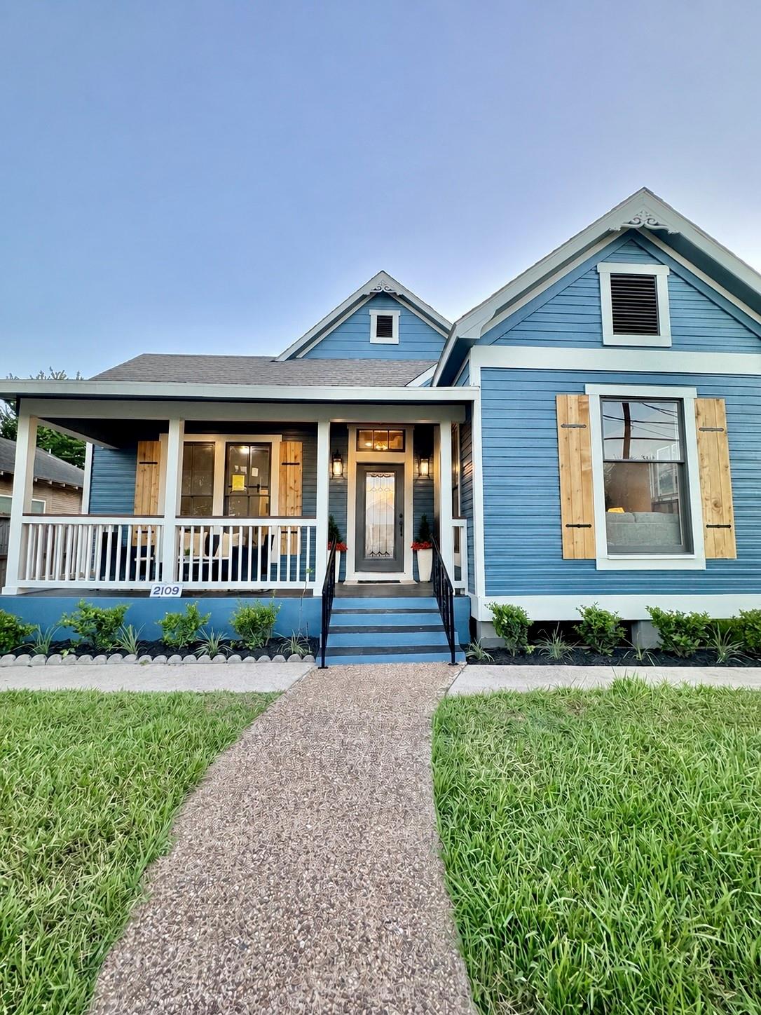 2109 Gentry Street