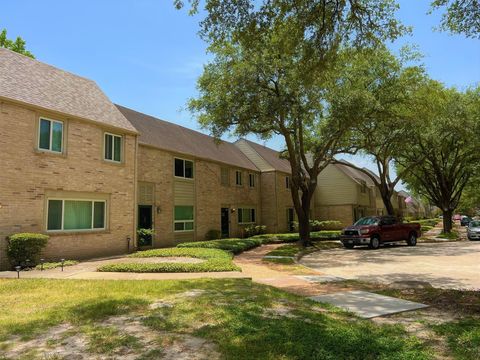 Photo of 2130 Greenbriar Colony Drive #2130, Houston, TX 77032 (MLS # 47809126)