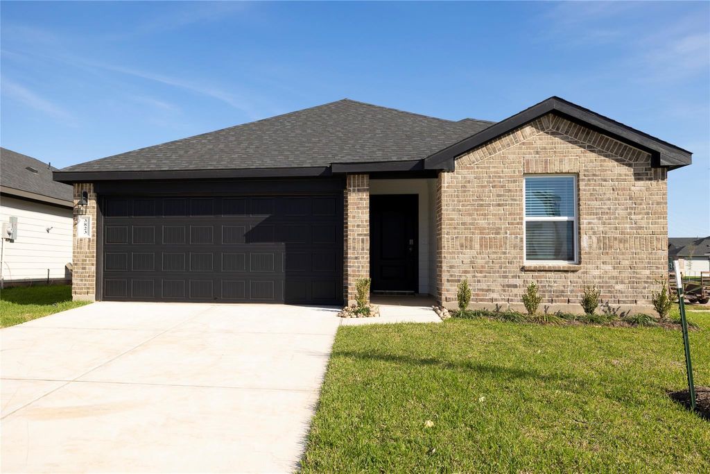 Photo of 3823 Axyl Run Ct, Fulshear, TX 77441 (MLS # 60420573)