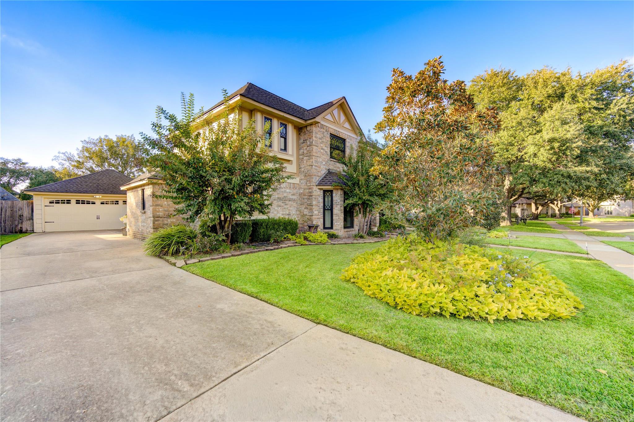 22526 Cove Hollow Drive