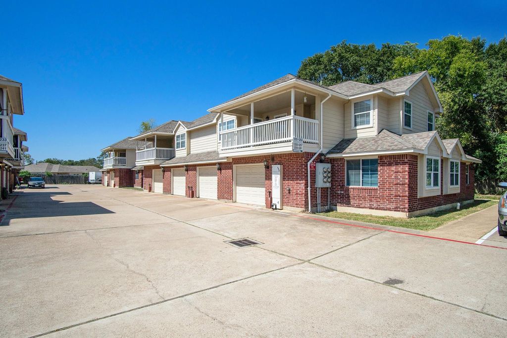 Photo of 1255 Lovett St #1255, Tomball, TX 77375 (MLS # 58156594)