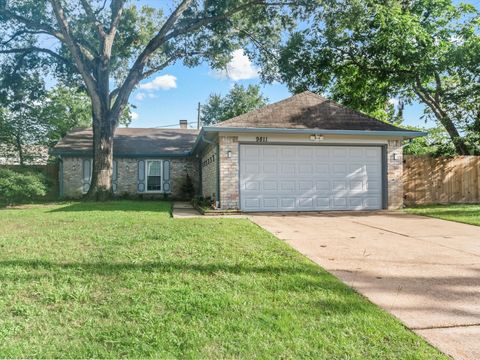 Photo of 9811 Charter Ridge Drive, Houston, TX 77070 (MLS # 14377331)