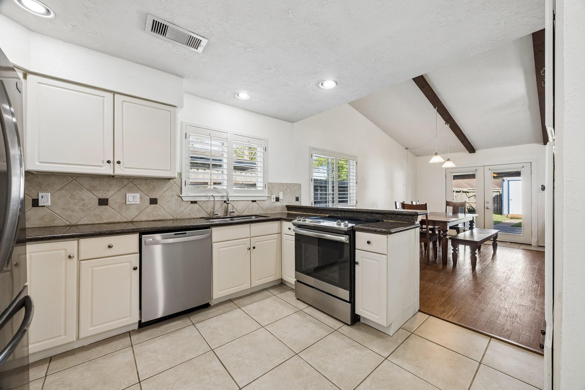 5006 Centennial Lane