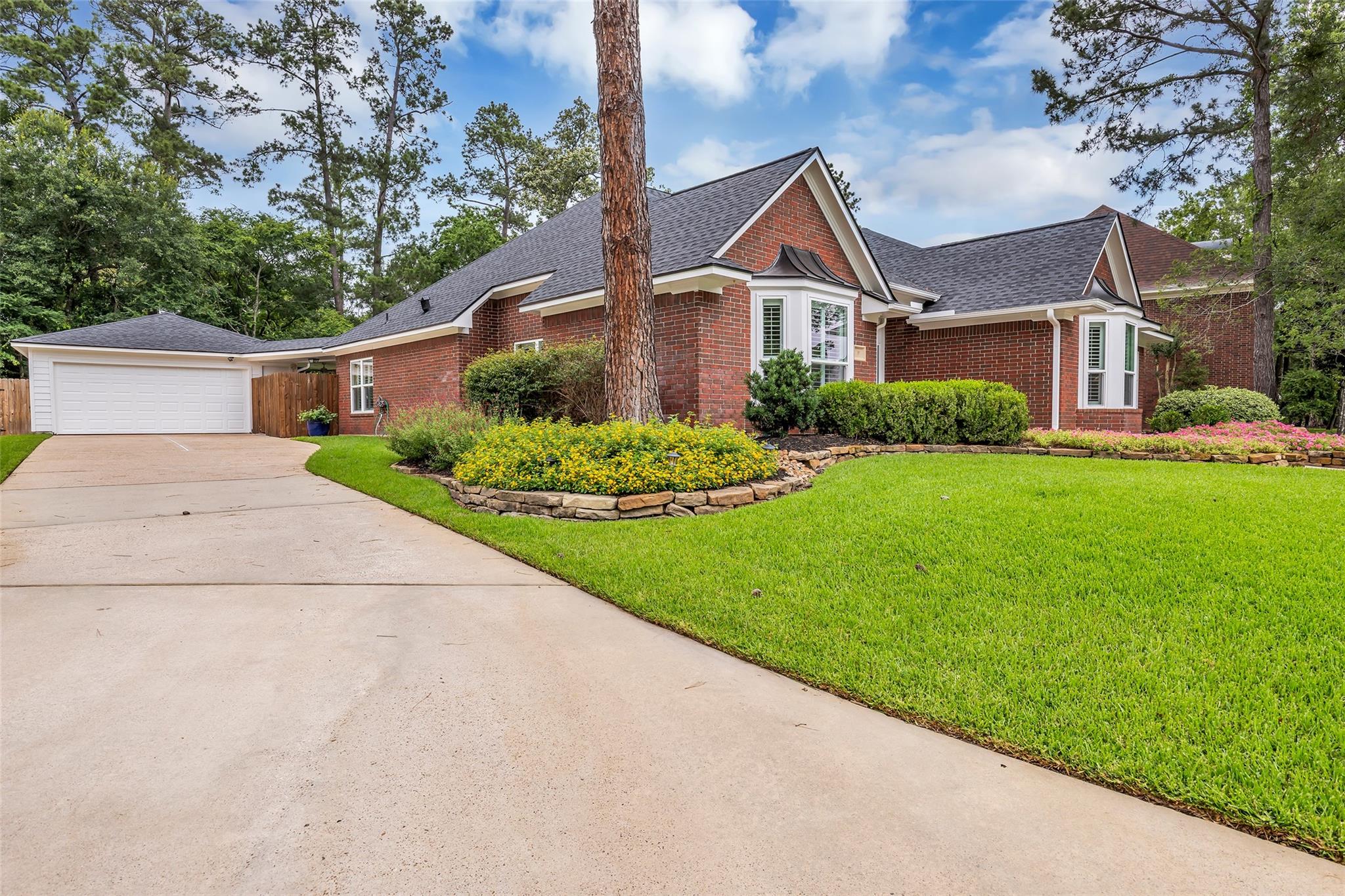 11 Feather Branch Court