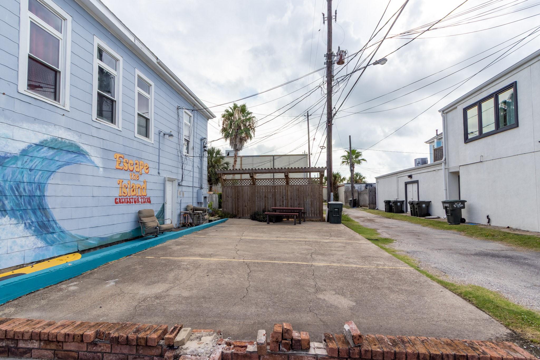 910 Moody Avenue