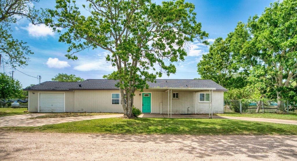 Photo of 266 Pr 674, Sargent, TX 77414 (MLS # 59043665)
