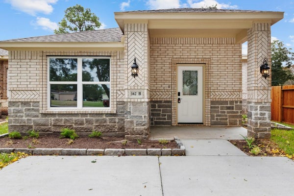 142B COLLEGE STREET, FRESNO, TX 77545 - Image 8163c2138d9acbe9a85fdcba3b7dfd83/2529549643