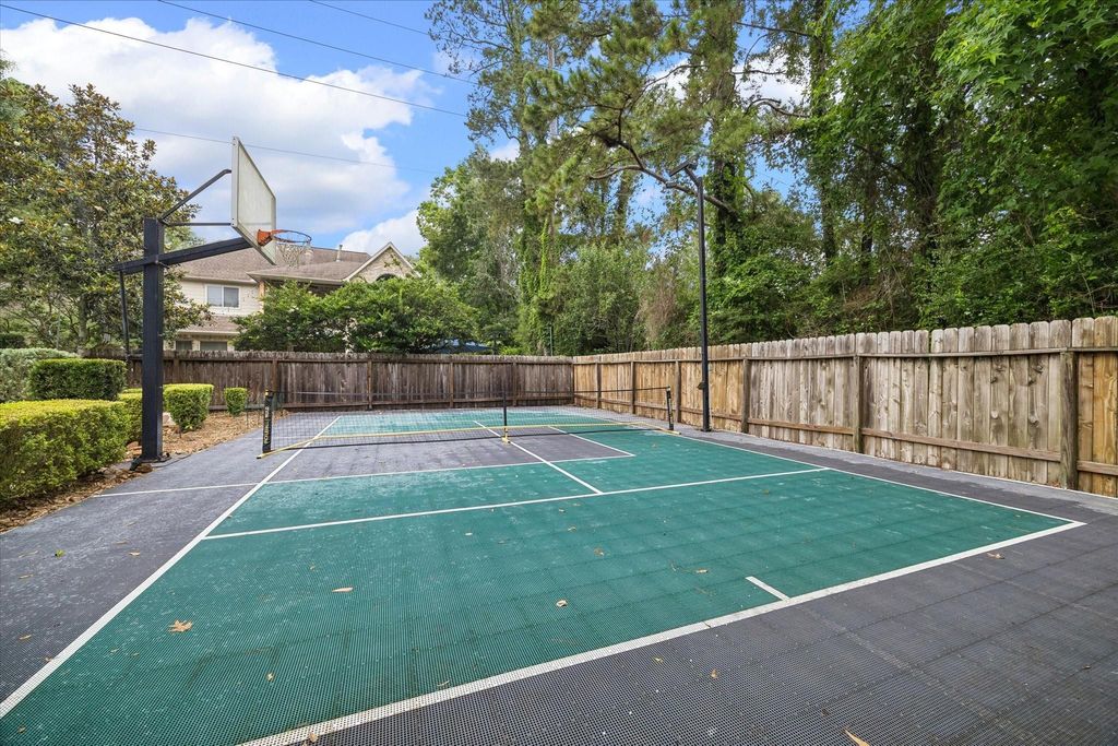 Photo of 2806 Whispering Fern Court, Kingwood, TX 77345 (MLS # 43354858)