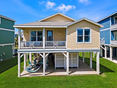 Photo of 4139 King Rail Circle, Galveston, TX 77554 (MLS # 10612740)