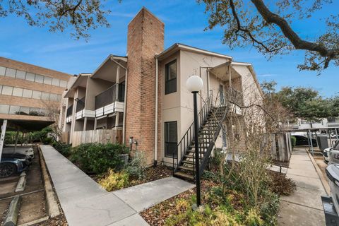 Photo of 1818 Augusta Drive #14, Houston, TX 77057 (MLS # 79386055)