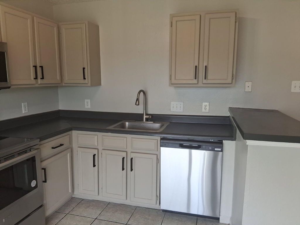 Photo of 7704 Sign Street, Houston, TX 77489 (MLS # 93879770)