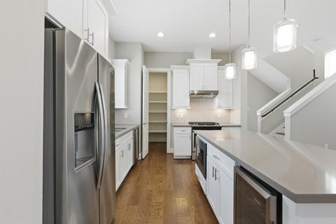 Tiny photo for 1222 Upton Street, Houston, TX 77020 (MLS # 18488106)