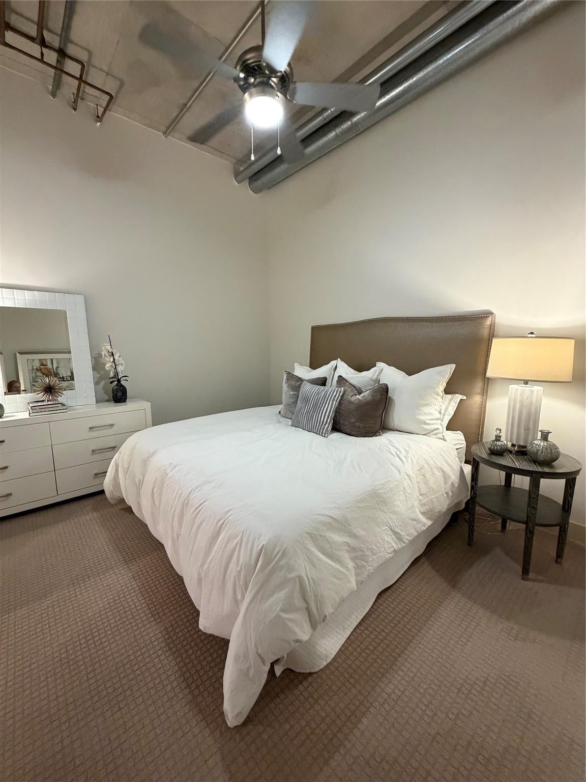 4899 Montrose Boulevard 808