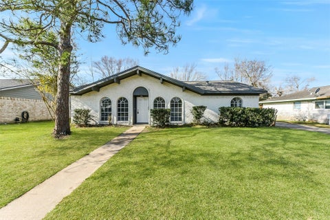 Photo of 11022 Sageberry Drive, Houston, TX 77089 (MLS # 6572704)