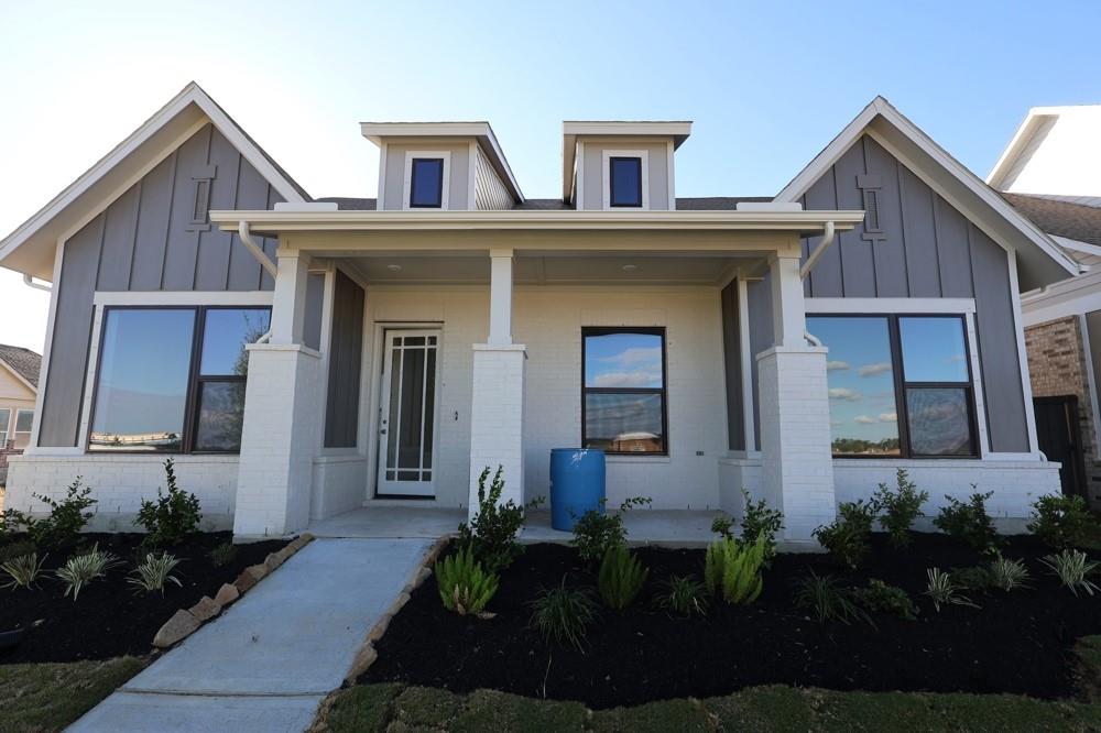 12123 Canal View Boulevard